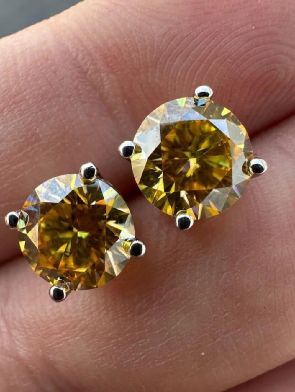 Canary Yellow Moissanite Screwback Stud Earrings 925 Silver 5mm NEW - Picture 4 of 10